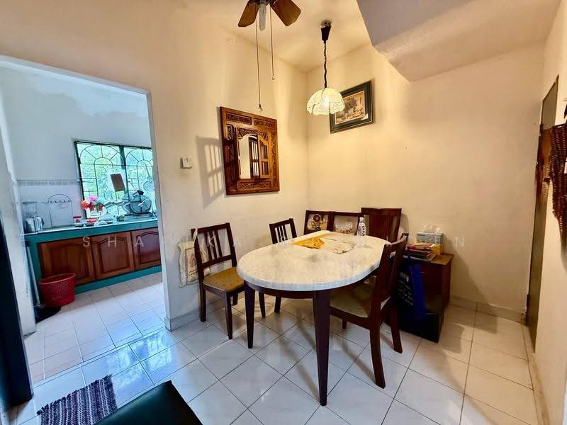 2-storey Terraced House for Sale in Batang Kali (Selangor) - Shafika Shahidin - Dining Room - PropertyGuru.com.my