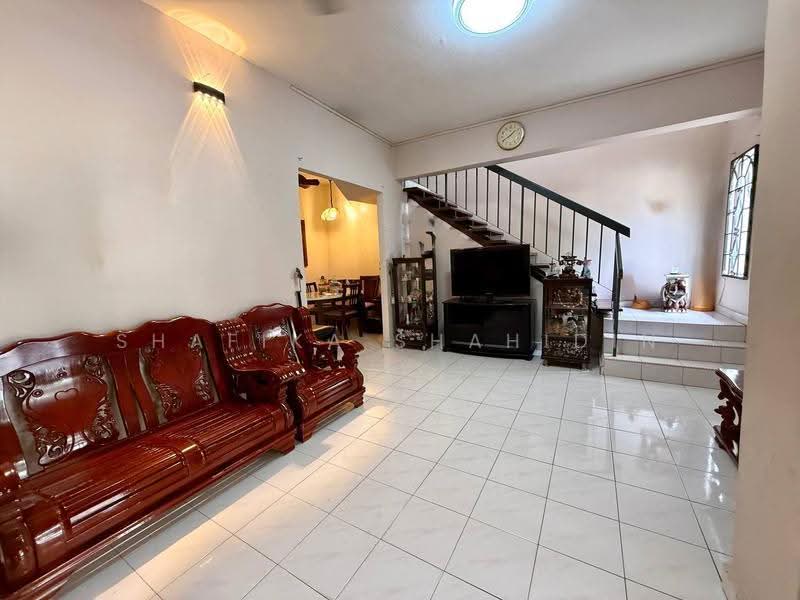 2-storey Terraced House for Sale in Batang Kali (Selangor) - Shafika Shahidin - Living Room - PropertyGuru.com.my