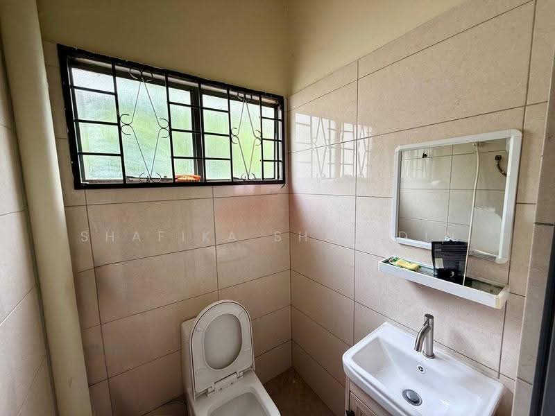 2-storey Terraced House for Sale in Batang Kali (Selangor) - Shafika Shahidin - Bathroom - PropertyGuru.com.my