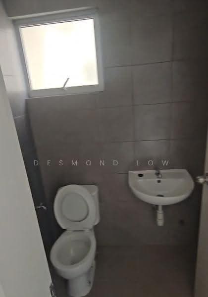 Kondominium untuk Disewa di Residensi Sateria - Desmond Low - Bathroom - PropertyGuru.com.my