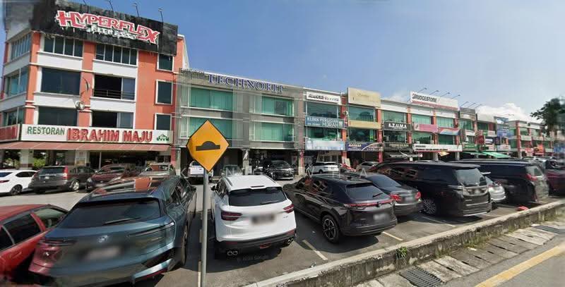 Kedai untuk Dijual di Batu Caves (Selangor) - King Wha - Exterior - PropertyGuru.com.my
