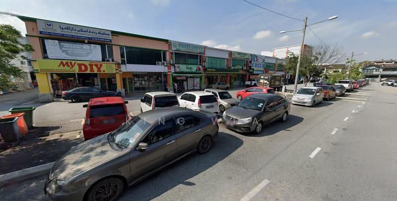 Kedai untuk Dijual di Batu Caves (Selangor) - King Wha - Exterior - PropertyGuru.com.my