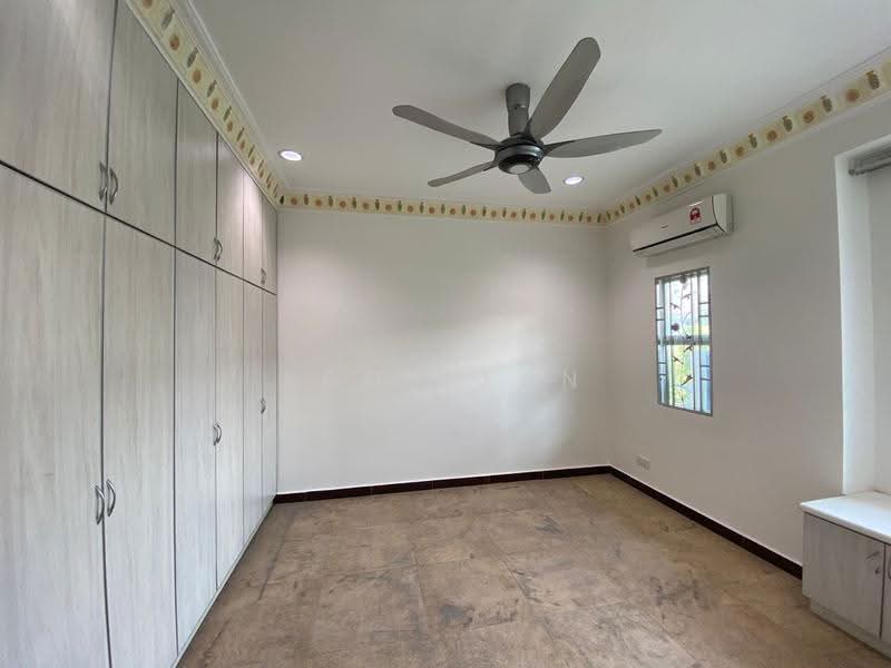 Rumah Teres untuk Dijual di Taman Semenyih Mewah (Semenyih) - Eddy TAN - Bedroom - PropertyGuru.com.my