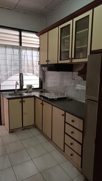 Pangsapuri untuk Dijual di Subang Perdana Goodyear Court 8 - Jessie Lim - Kitchen - PropertyGuru.com.my