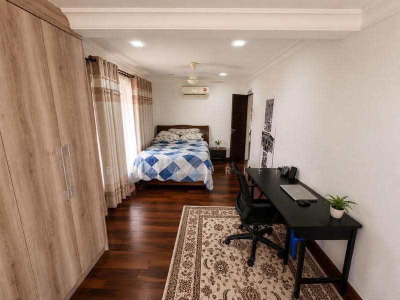 Bungalow House for Sale in Kampung Salak Tinggi (Sepang) - BILYA ARIFF - PropertyGuru.com.my