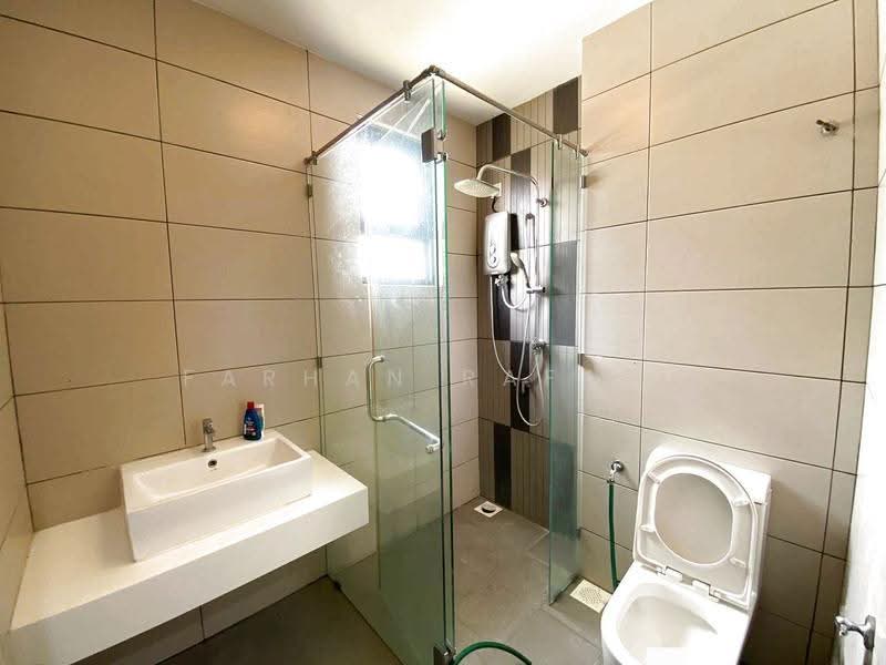 Rumah Teres 2-Tingkat untuk Dijual di Semenyih (Selangor) - Farhan Rafael - Bathroom - PropertyGuru.com.my