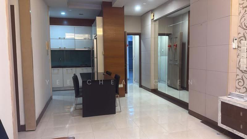 Kediaman Servis untuk Disewa di E-Tiara - Yee Cheak Chen - Kitchen - PropertyGuru.com.my