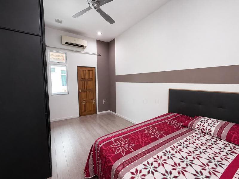 Semi-Detached House for Sale in Taman Laman Kuda (Anak Bukit) - Jeff Yeoh - Bedroom - PropertyGuru.com.my