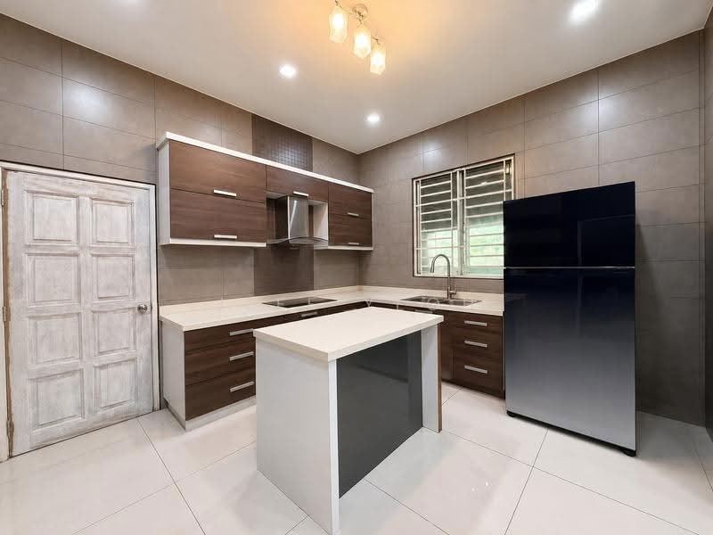 Semi-Detached House for Sale in Taman Laman Kuda (Anak Bukit) - Jeff Yeoh - Kitchen - PropertyGuru.com.my