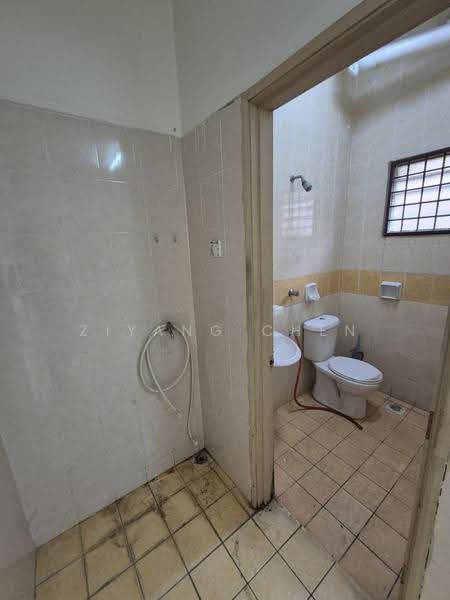 Rumah Teres 2-Tingkat untuk Dijual di Subang Bestari (Shah Alam) - Ziyang Chen - Bathroom - PropertyGuru.com.my