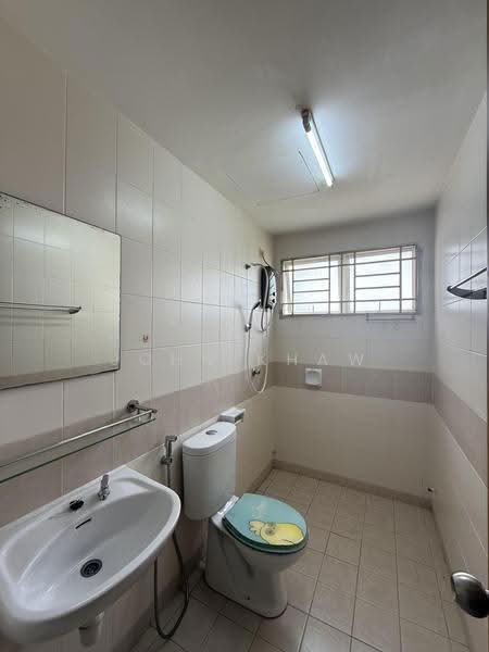 Kondominium untuk Disewa di Kinrara Mas - John Khaw - Bathroom - PropertyGuru.com.my
