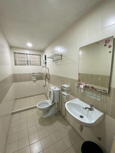 Condominium for Rent at Kinrara Mas - John Khaw - Bathroom - PropertyGuru.com.my
