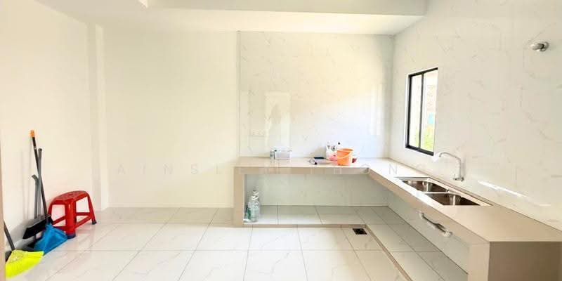 Rumah Teres untuk Dijual di Taman Desa Tambun (Tambun) - Ainsley Thong - Kitchen - PropertyGuru.com.my