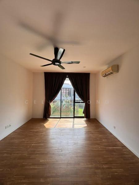 Rumah Berkembar untuk Disewa di East Ledang (Iskandar Puteri (Nusajaya)) - Celine Yong - Living Room - PropertyGuru.com.my