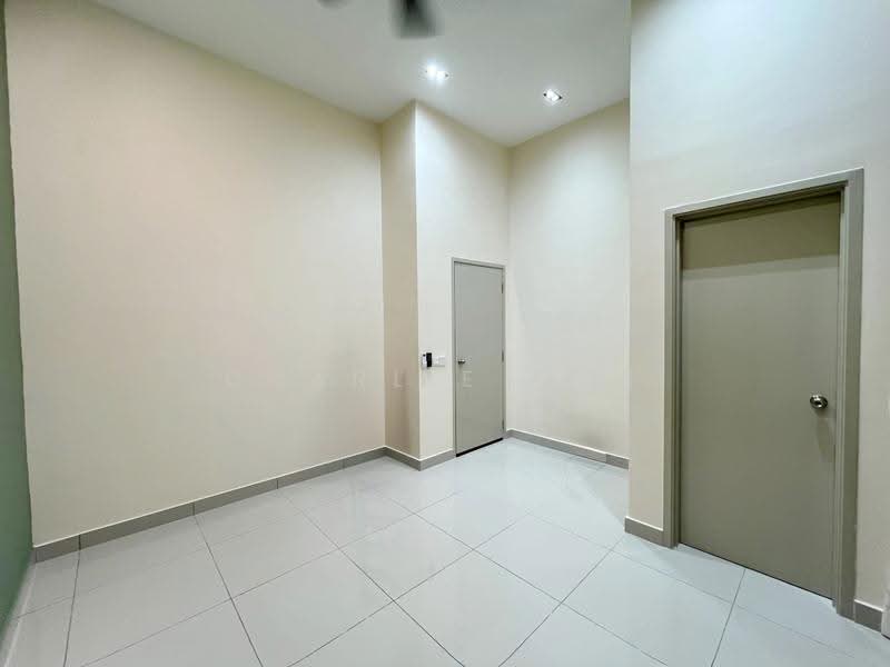 Rumah Teres 2-Tingkat untuk Disewa di Telok Panglima Garang (Selangor) - Charlie Gan - Interior - PropertyGuru.com.my