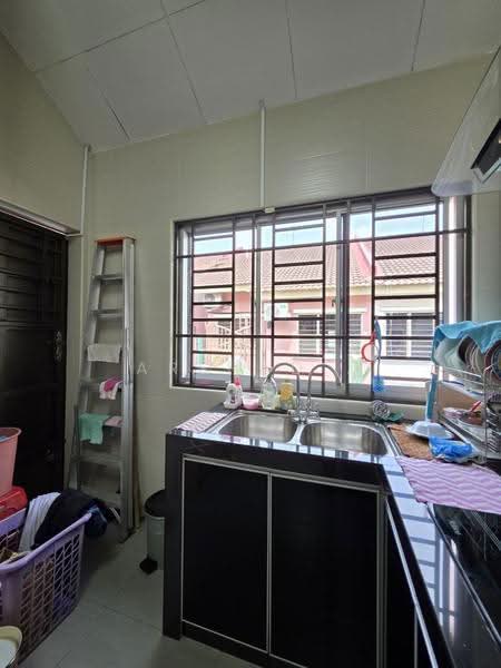 Terraced House for Sale in Taman Mutiara Rini (Skudai) - Arshad . - Kitchen - PropertyGuru.com.my