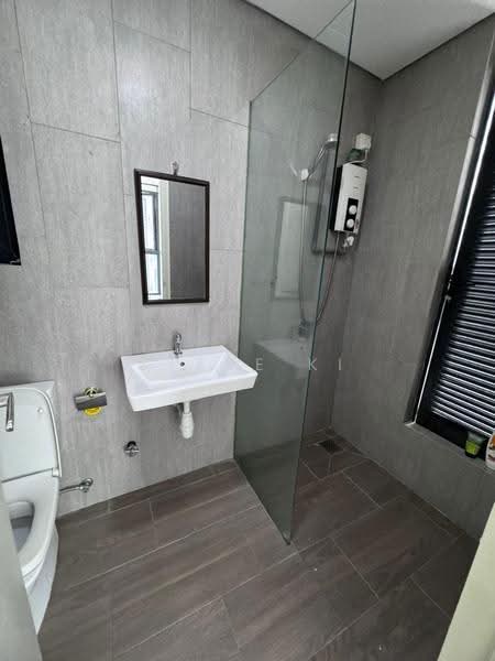 Kediaman Servis untuk Disewa di Geo Bukit Rimau - STEVE KI - Bathroom - PropertyGuru.com.my