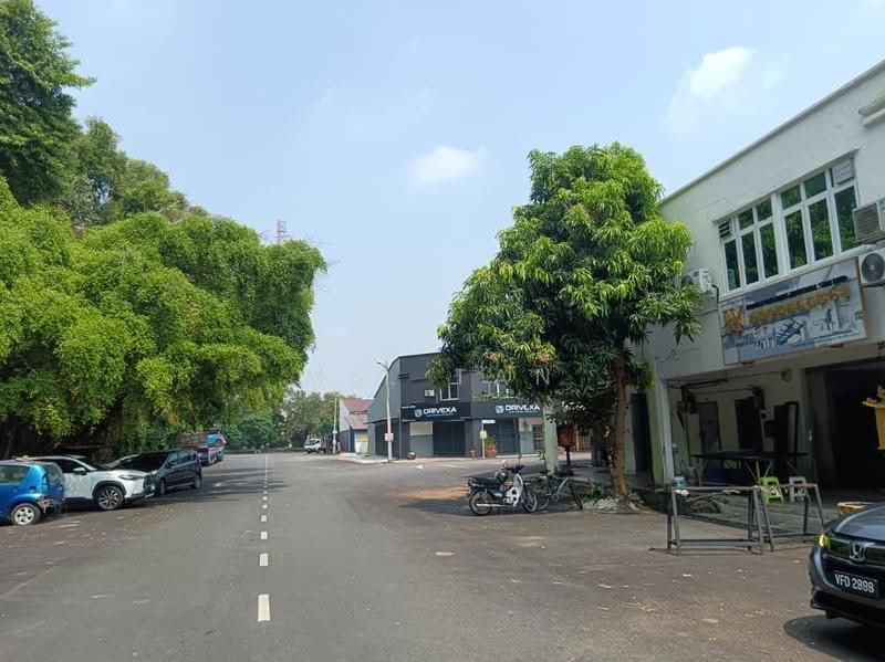 Kilang Teres untuk Dijual di Taman Kajang Utama (Kajang) - Ms. Tan - Exterior - PropertyGuru.com.my