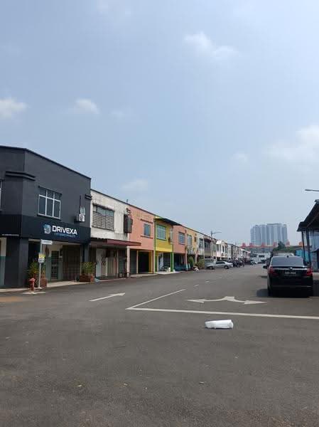 Kilang Teres untuk Dijual di Taman Kajang Utama (Kajang) - Ms. Tan - Exterior - PropertyGuru.com.my
