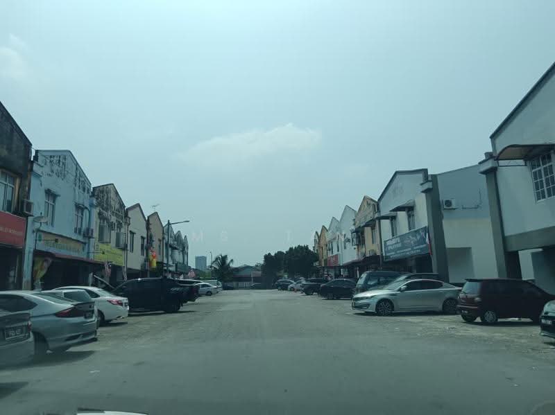 Kilang Teres untuk Dijual di Taman Kajang Utama (Kajang) - Ms. Tan - Exterior - PropertyGuru.com.my