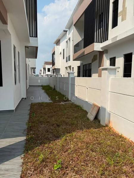 Rumah Kluster untuk Dijual di Skudai (Johor) - Johnson Tan - Exterior - PropertyGuru.com.my