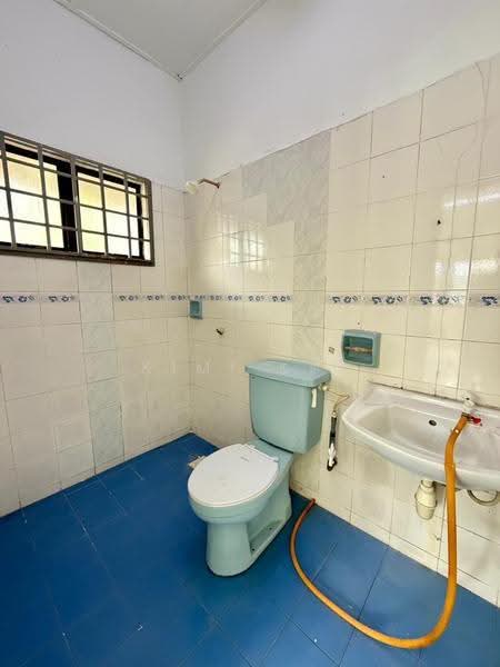 1-storey Terraced House for Sale in Kulai (Johor) - Kimi Kiu - Bathroom - PropertyGuru.com.my