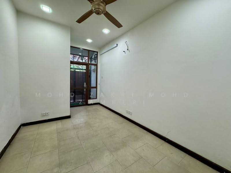 2-storey Terraced House for Sale in Bukit Jelutong (Shah Alam) - Mohd Zakri Mohd Zamberi - Interior - PropertyGuru.com.my