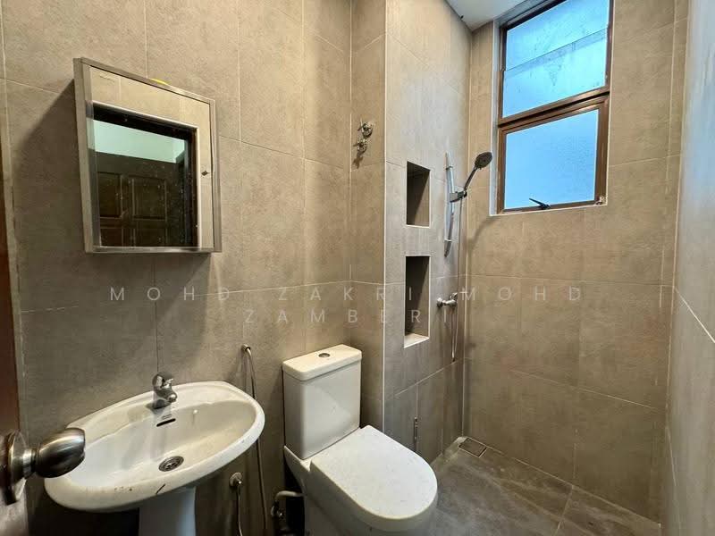 2-storey Terraced House for Sale in Bukit Jelutong (Shah Alam) - Mohd Zakri Mohd Zamberi - Bathroom - PropertyGuru.com.my