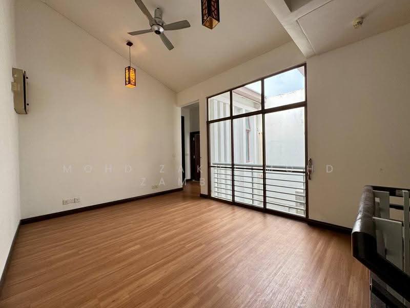 2-storey Terraced House for Sale in Bukit Jelutong (Shah Alam) - Mohd Zakri Mohd Zamberi - Living Room - PropertyGuru.com.my