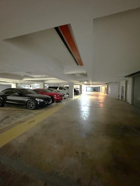 Link Bungalow for Rent in Taman Desa (Kuala Lumpur) - Ivan Tan - Car Park - PropertyGuru.com.my
