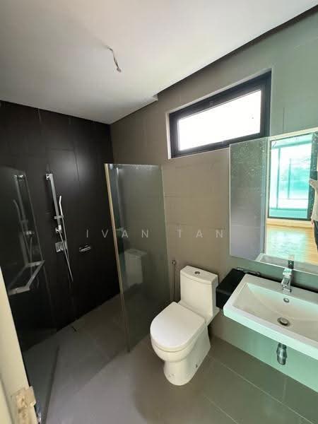 Link Bungalow for Rent in Taman Desa (Kuala Lumpur) - Ivan Tan - Bathroom - PropertyGuru.com.my
