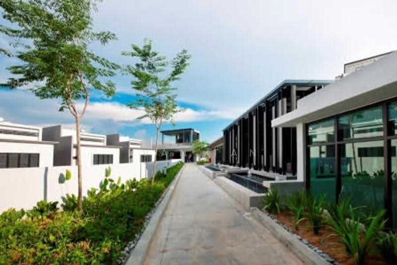 Link Bungalow for Rent in Taman Desa (Kuala Lumpur) - Ivan Tan - Exterior - PropertyGuru.com.my