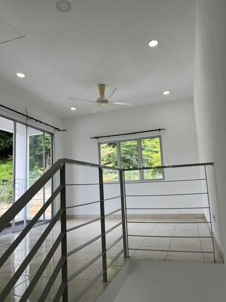 Rumah Teres 3-Tingkat untuk Dijual di Taman Desa Serdang (Seri Kembangan) - Steve Tham - Interior - PropertyGuru.com.my