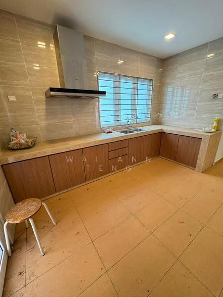Rumah Teres 2-Tingkat untuk Disewa di Bandar Putra Permai (Seri Kembangan) - Wai Ann Teng - Kitchen - PropertyGuru.com.my