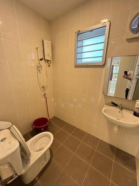 Rumah Teres 2-Tingkat untuk Disewa di Bandar Putra Permai (Seri Kembangan) - Wai Ann Teng - Bathroom - PropertyGuru.com.my