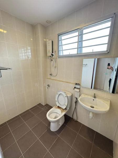 Rumah Teres 2-Tingkat untuk Disewa di Bandar Putra Permai (Seri Kembangan) - Wai Ann Teng - Bathroom - PropertyGuru.com.my