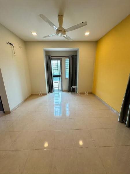 Rumah Teres 2-Tingkat untuk Disewa di Bandar Putra Permai (Seri Kembangan) - Wai Ann Teng - Living Room - PropertyGuru.com.my