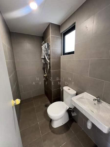 Kediaman Servis untuk Disewa di RESIDENSI SENURI - Nazrin Affendy - Bathroom - PropertyGuru.com.my