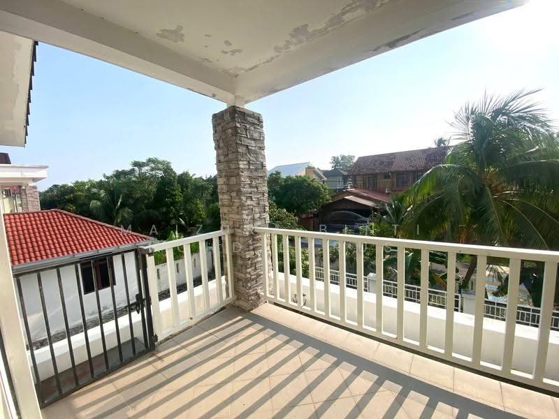 2-storey Terraced House for Sale in Seksyen 4, Bandar Baru Bangi (Bandar Baru Bangi) - Maizura binti Mohd Darus - Balcony - PropertyGuru.com.my