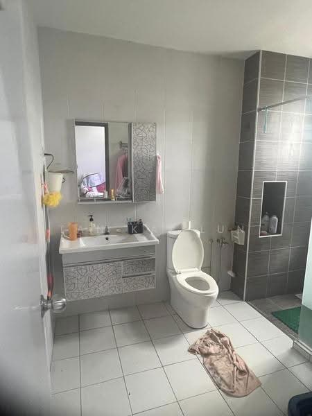 Rumah Teres 2-Tingkat untuk Dijual di Setia Tropika (Johor Bahru) - Tan Kai Lun - Bathroom - PropertyGuru.com.my