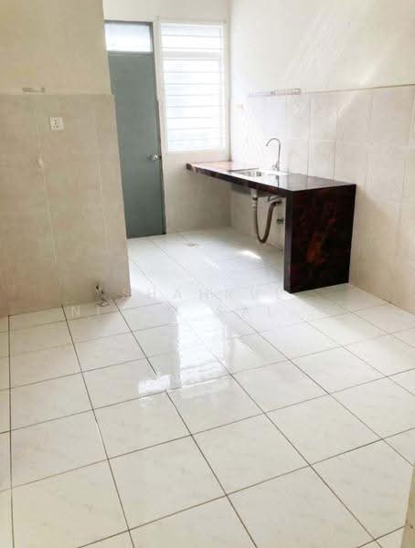 Rumah Teres untuk Dijual di Sepang (Selangor) - Shahrul Nizam Salehudin - Kitchen - PropertyGuru.com.my