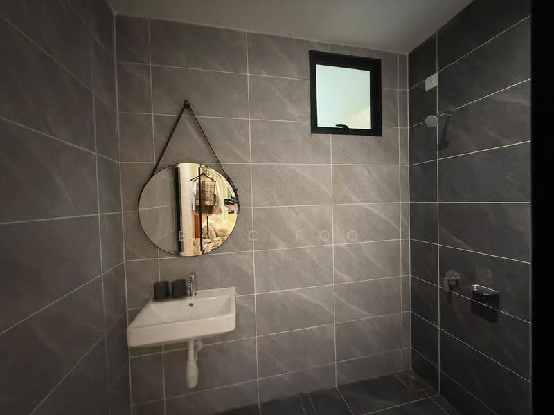 Pangsapuri untuk Dijual di Pinegate Residency Project~Kimlun Land - Eric Foo - Bathroom - PropertyGuru.com.my