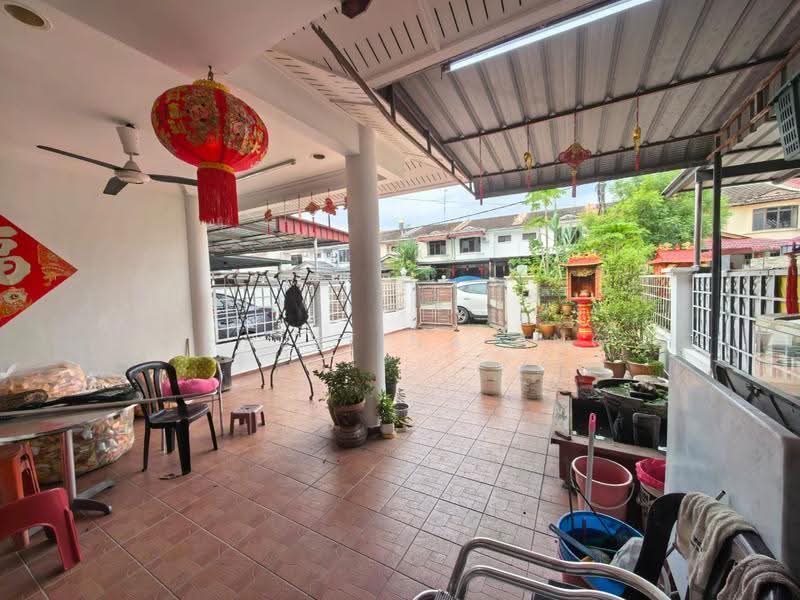2-storey Terraced House for Sale in Bandar Baru Permas Jaya (Permas Jaya) - Christina Ang - Exterior - PropertyGuru.com.my