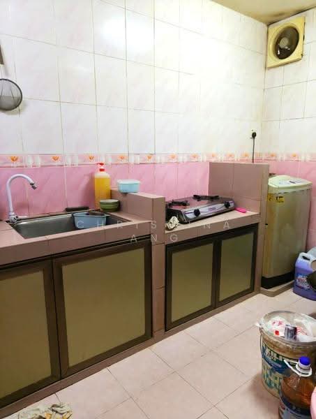 2-storey Terraced House for Sale in Bandar Baru Permas Jaya (Permas Jaya) - Christina Ang - Kitchen - PropertyGuru.com.my