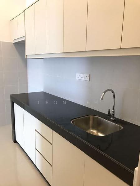 Kediaman Servis untuk Dijual di Glomac Damansara - Leon Teh - Kitchen - PropertyGuru.com.my