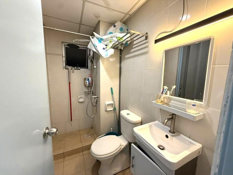 Kediaman Servis untuk Disewa di Main Place Residence - Kenix Lee - Bathroom - PropertyGuru.com.my