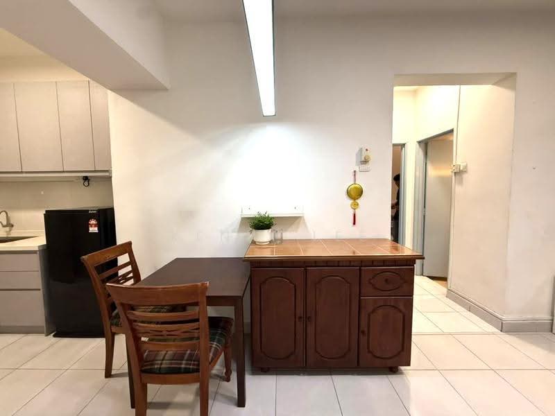 Kediaman Servis untuk Disewa di Main Place Residence - Kenix Lee - Dining Room - PropertyGuru.com.my