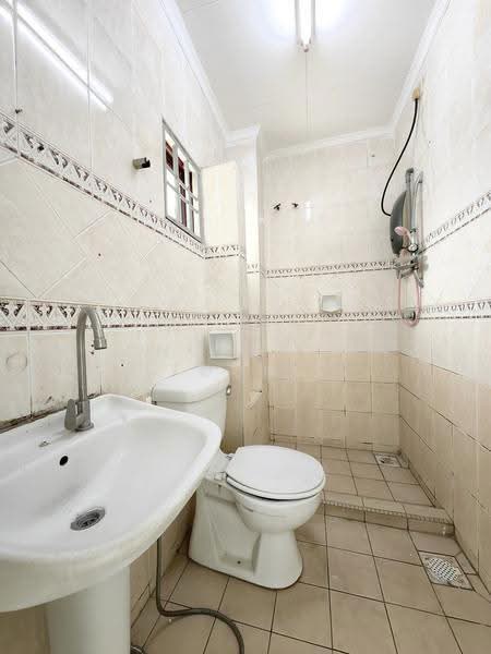 Rumah Teres 2-Tingkat untuk Dijual di Taman Puchong Prima (Puchong) - Chow Kok Toong - Bathroom - PropertyGuru.com.my