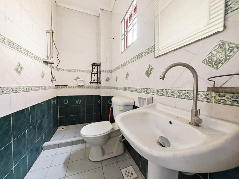 2-storey Terraced House for Sale in Taman Puchong Prima (Puchong) - Chow Kok Toong - Bathroom - PropertyGuru.com.my