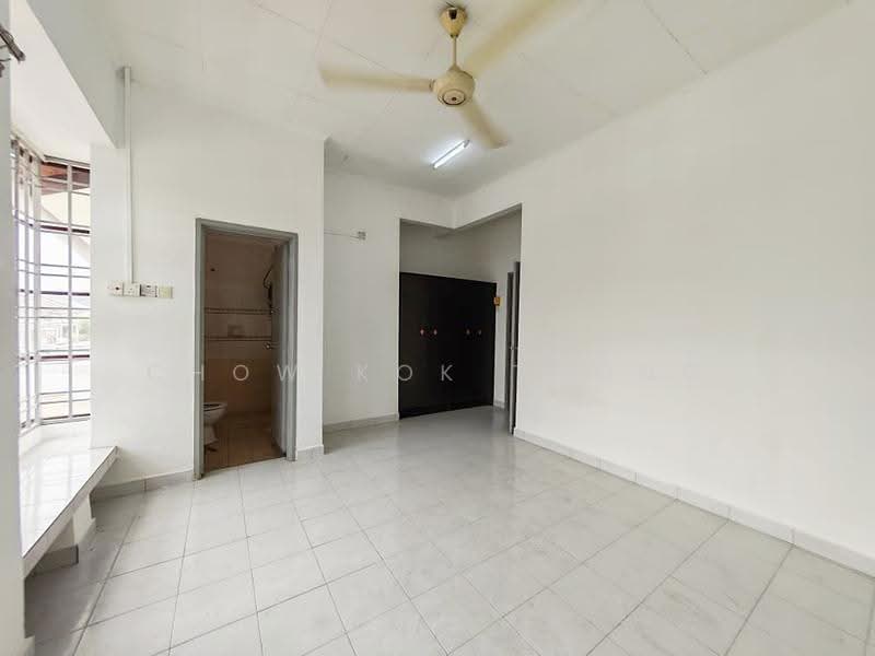2-storey Terraced House for Sale in Taman Puchong Prima (Puchong) - Chow Kok Toong - Living Room - PropertyGuru.com.my